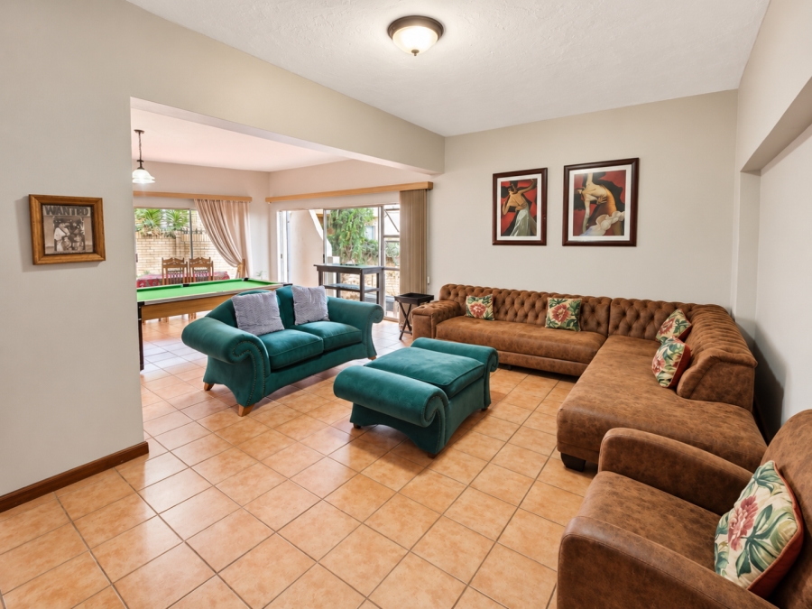 4 Bedroom Property for Sale in Heuwelsig Free State